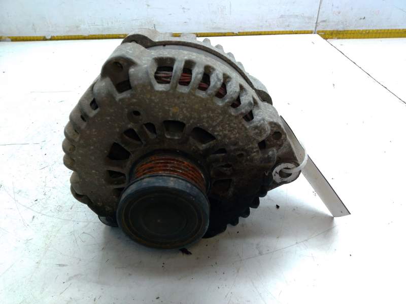 Recambio de alternador para ssangyong rodius 2.7 turbodiesel cat referencia OEM IAM A1621543802  