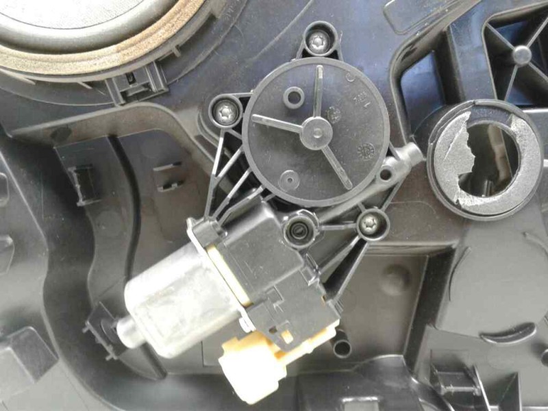 Recambio de elevalunas delantero izquierdo para ford fiesta (cb1) trend referencia OEM IAM   