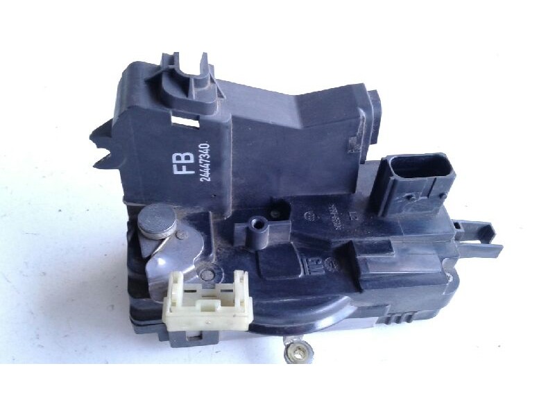 Recambio de cerradura puerta delantera izquierda para opel vectra c berlina comfort referencia OEM IAM 24447340  