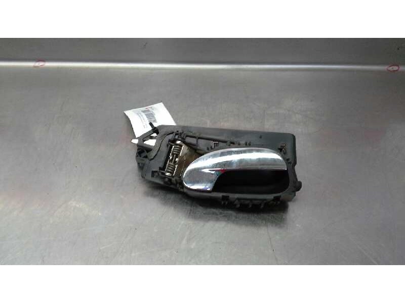 Recambio de maneta interior delantera derecha para peugeot 307 break / sw (s1) sw pack referencia OEM IAM 9643604477  