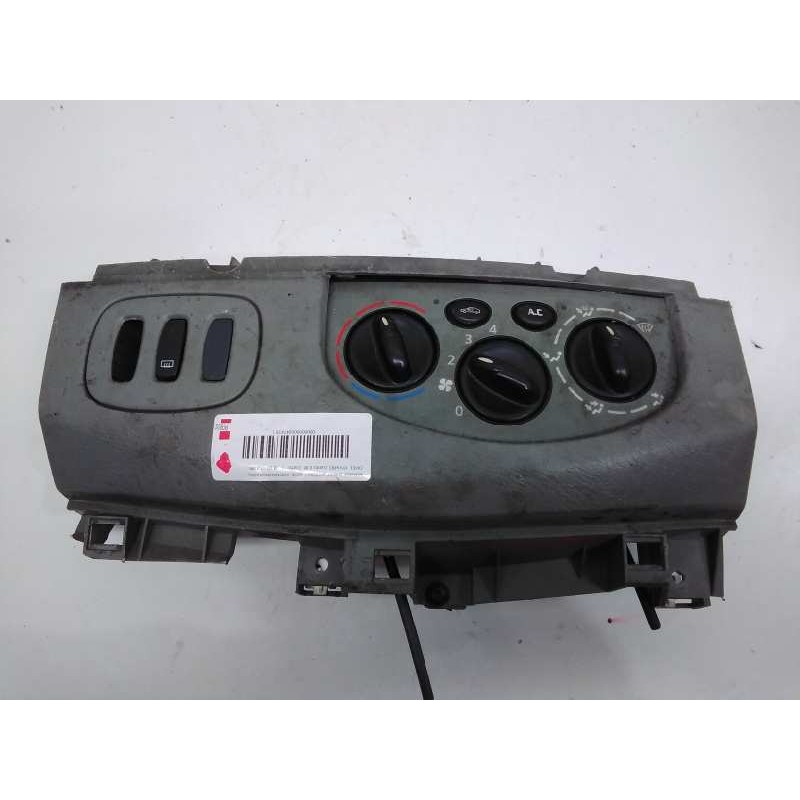 Recambio de mando calefaccion / aire acondicionado para opel vivaro combi 2.9t corto referencia OEM IAM 8200004603  