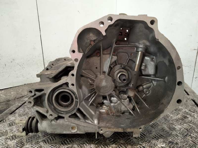 Recambio de caja cambios para nissan primera berlina (p12) 1.8 16v cat referencia OEM IAM 6J0-4  