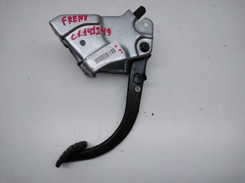 Recambio de pedal freno para opel vivaro combi 2.9t corto referencia OEM IAM 82002052000  