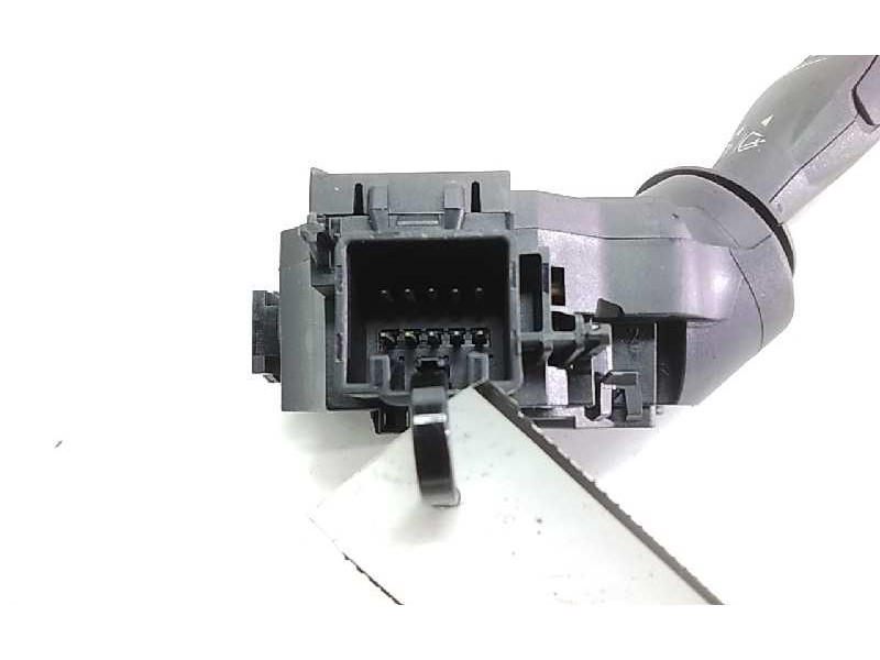 Recambio de mando limpia para ford fiesta (cb1) trend referencia OEM IAM 8A6T17A553AC  