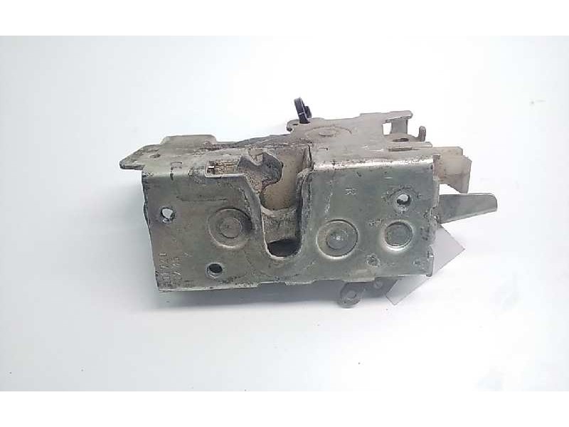 Recambio de cerradura puerta delantera derecha para mercedes vito (w638) caja cerrada referencia OEM IAM 9017200235  