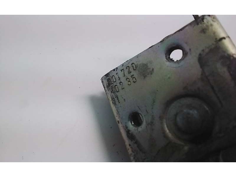 Recambio de cerradura puerta delantera derecha para mercedes vito (w638) caja cerrada referencia OEM IAM 9017200235  