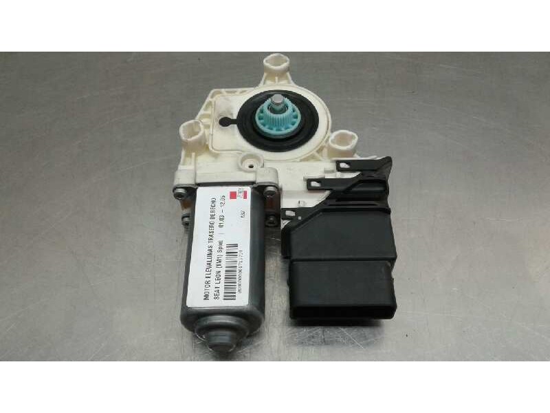 Recambio de motor elevalunas trasero derecho para seat leon (1m1) sport referencia OEM IAM 1J0959812A  