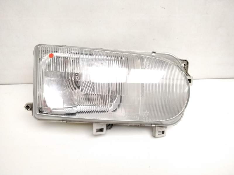 Recambio de faro derecho para nissan serena (c23) 2.3 d referencia OEM IAM 260107C000 67725880 