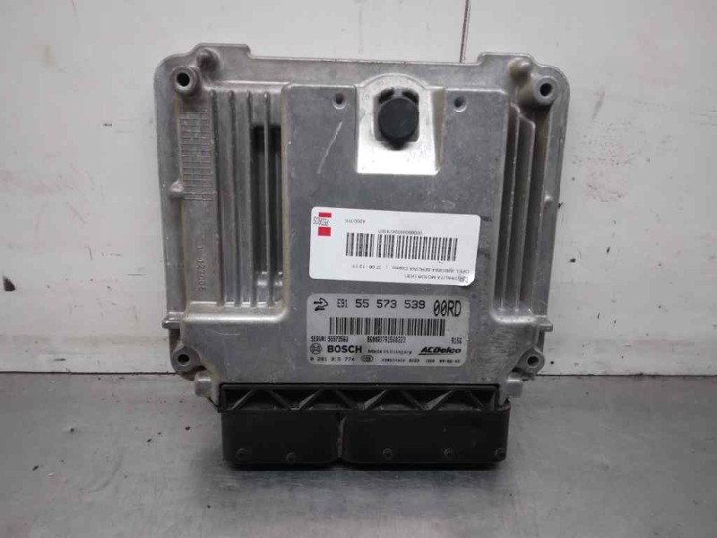 Recambio de centralita motor uce para opel insignia berlina cosmo referencia OEM IAM 0281015774  