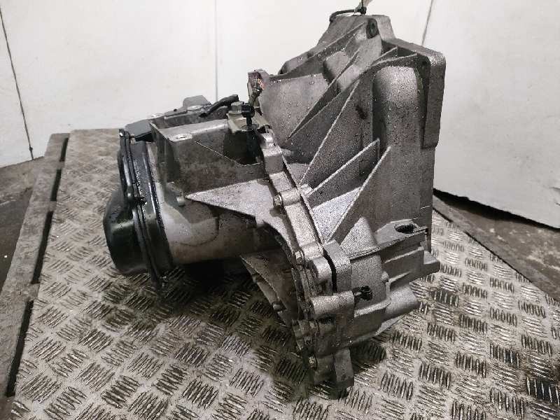 Recambio de caja cambios para ford fiesta (cb1) trend referencia OEM IAM AS6R7002CBB  