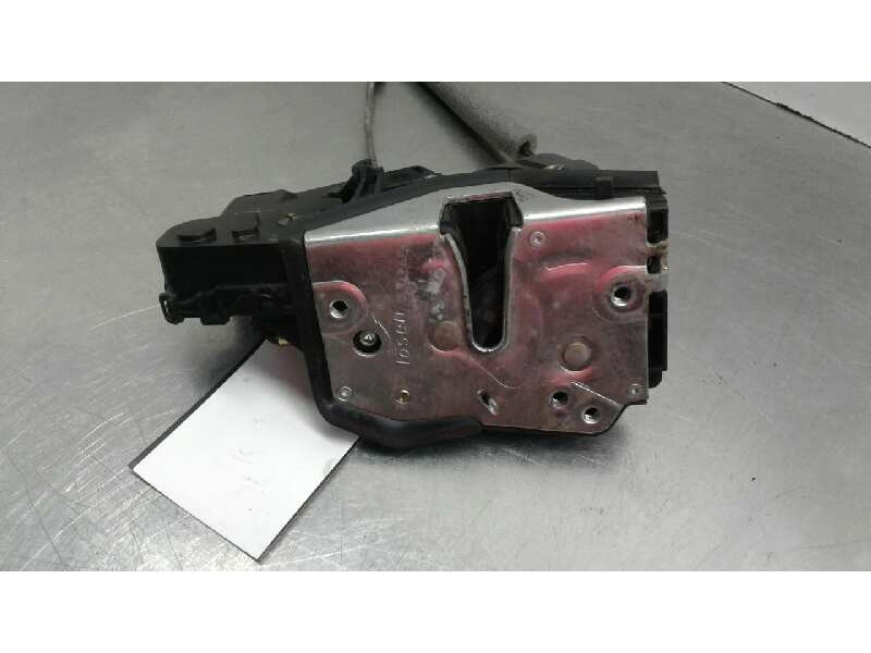 Recambio de cerradura puerta trasera izquierda para bmw serie 3 berlina (e46) 328i referencia OEM IAM HTL033  
