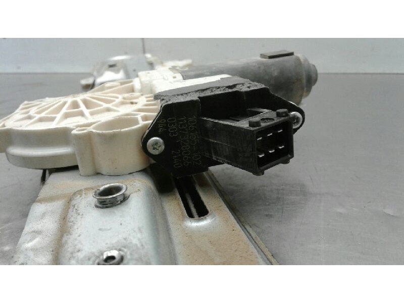 Recambio de elevalunas trasero derecho para opel vectra c berlina club referencia OEM IAM   