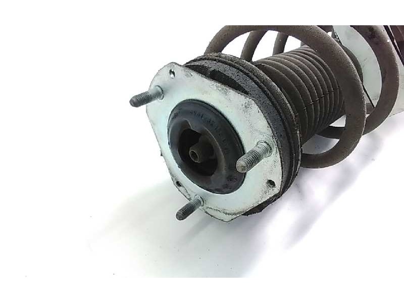 Recambio de amortiguador delantero derecho para ford fiesta (cb1) trend referencia OEM IAM D11010SR0543  