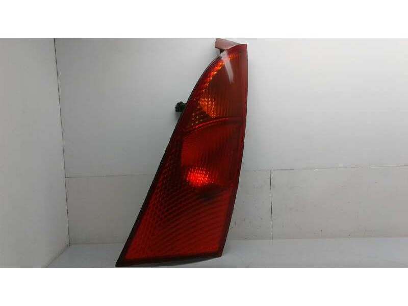 Recambio de piloto trasero derecho para ford focus berlina (cak) referencia OEM IAM   