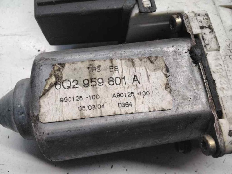 Recambio de motor elevalunas delantero derecho para seat ibiza (6k1) 1.9 sdi referencia OEM IAM 6Q2959801A  