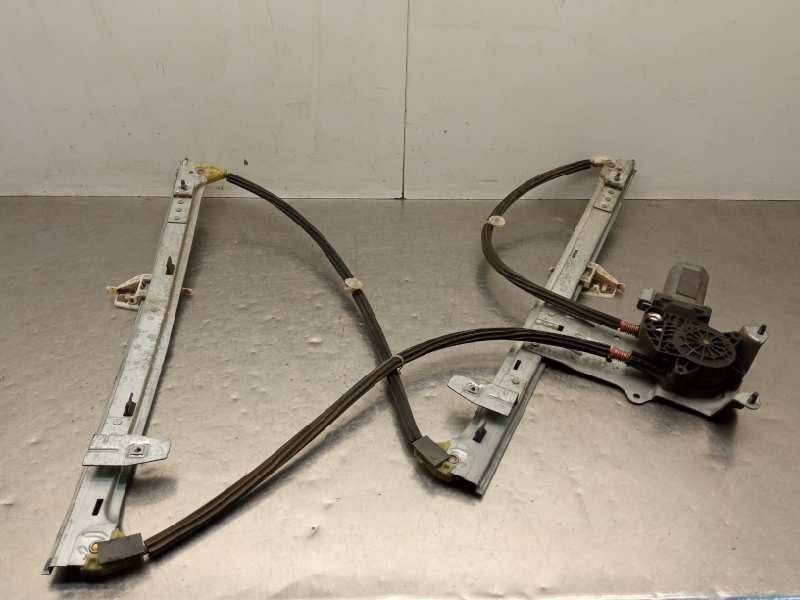 Recambio de elevalunas delantero derecho para citroen xsara picasso 1.6 referencia OEM IAM 0130821900  