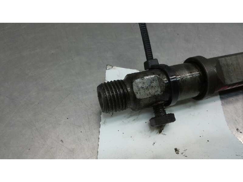 Recambio de inyector para audi a4 avant (8e) 2.5 tdi (120kw) referencia OEM IAM 059130201G  