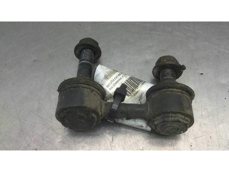 Recambio de bieleta estabilizadora delantera izquierda para kia carnival ii 2.9 cdri ex referencia OEM IAM   