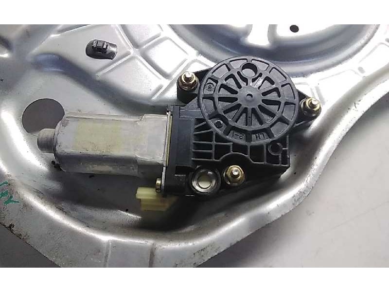 Recambio de elevalunas delantero derecho para hyundai elantra (xd) 1.6 comfort (4-ptas.) referencia OEM IAM 824020062AX  