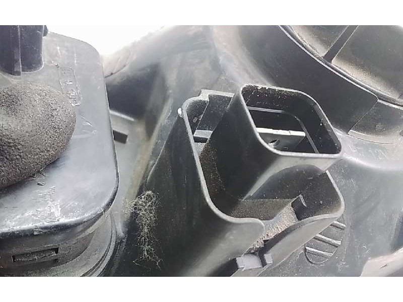 Recambio de faro derecho para hyundai elantra (xd) 1.6 comfort (4-ptas.) referencia OEM IAM 921022DXXX  