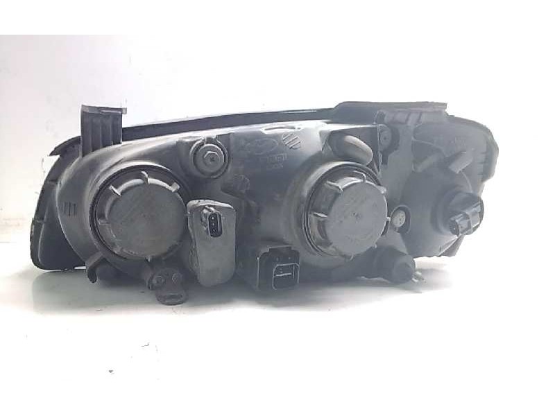 Recambio de faro derecho para hyundai elantra (xd) 1.6 comfort (4-ptas.) referencia OEM IAM 921022DXXX  