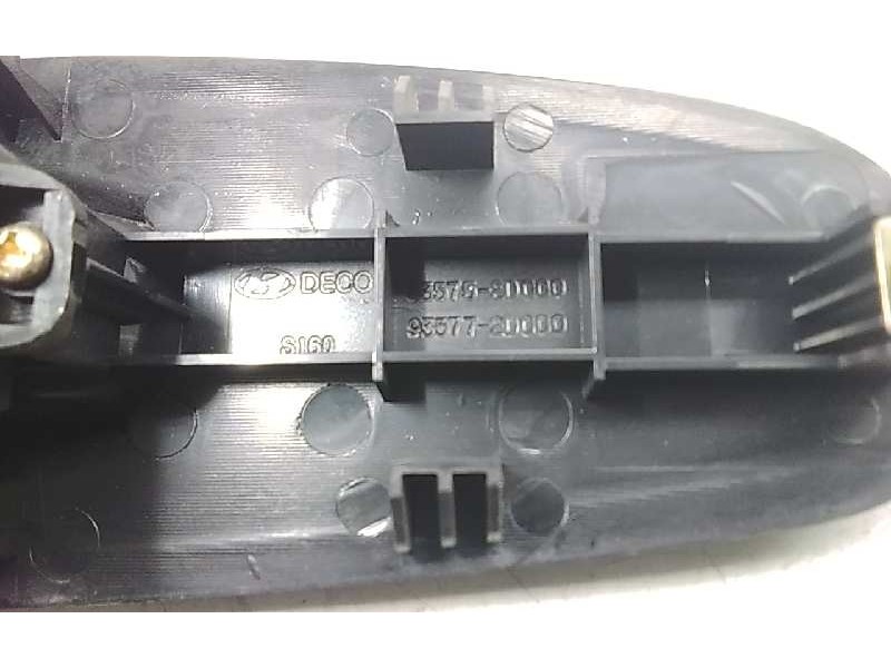 Recambio de mando elevalunas delantero derecho para hyundai elantra (xd) 1.6 comfort (4-ptas.) referencia OEM IAM 935752D000  
