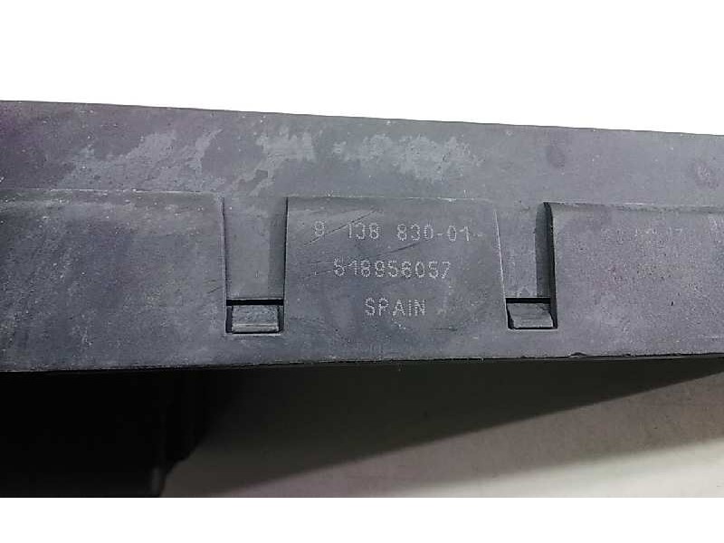 Recambio de caja fusibles para bmw serie 5 berlina (e60) 530d referencia OEM IAM 913883001  
