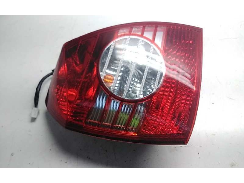 Recambio de piloto trasero izquierdo para hyundai elantra (xd) 1.6 comfort (4-ptas.) referencia OEM IAM   