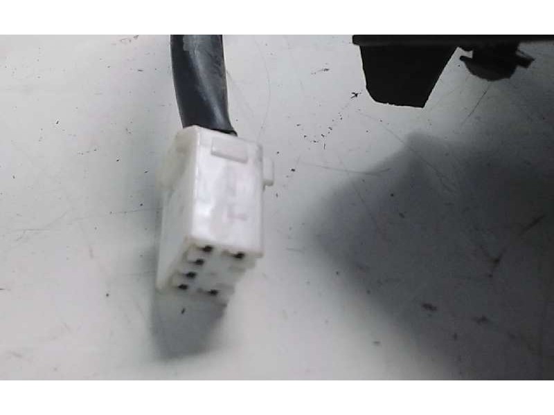 Recambio de piloto trasero izquierdo para hyundai elantra (xd) 1.6 comfort (4-ptas.) referencia OEM IAM   