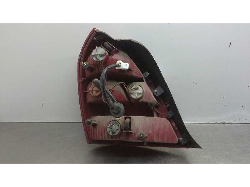 Recambio de piloto trasero derecho para hyundai elantra (xd) 1.6 gls (5-ptas.) referencia OEM IAM   