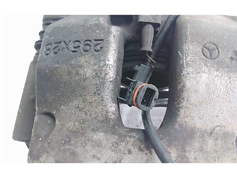 Recambio de pinza freno delantera derecha para mercedes clase c (w204) berlina c 220 cdi blueefficiency (204.002) referencia OEM
