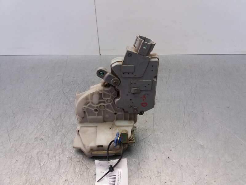 Recambio de cerradura puerta trasera derecha para nissan primera berlina (p11) 2.0 turbodiesel cat referencia OEM IAM   