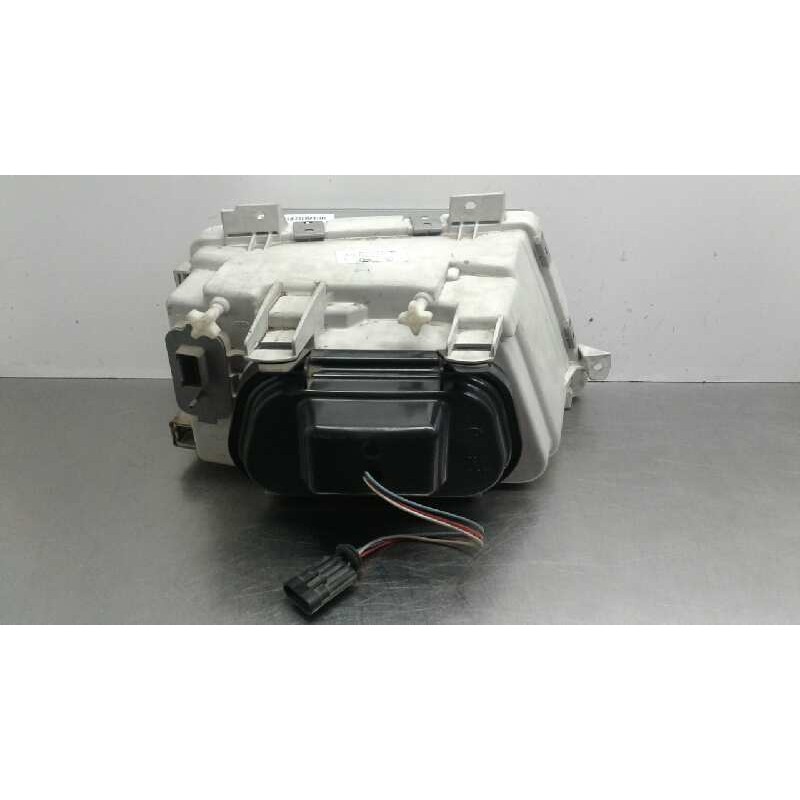 Recambio de faro izquierdo para mercedes vario (tw2) bm 668 / 670 referencia OEM IAM 6708200561  