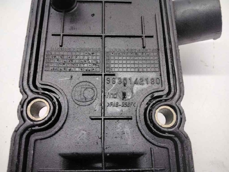 Recambio de tapa balancines para peugeot 206 berlina 2.0 hdi cat referencia OEM IAM 9630142180  