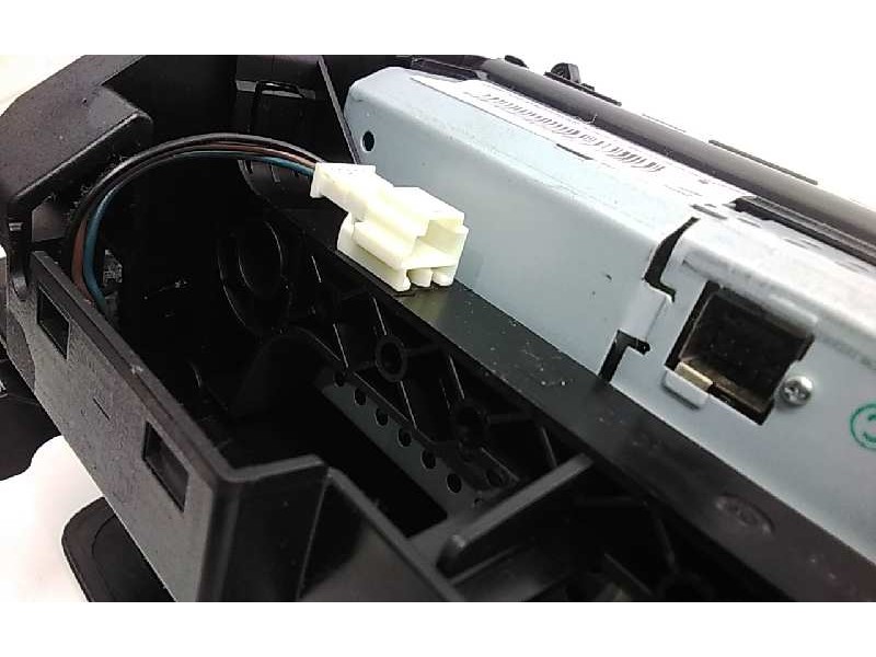 Recambio de pantalla multifuncion para mercedes clase c (w204) berlina c 220 cdi blueefficiency (204.002) referencia OEM IAM A20