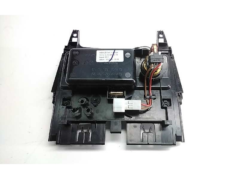 Recambio de cenicero para mercedes clase c (w204) berlina c 220 cdi blueefficiency (204.002) referencia OEM IAM A2046801350  