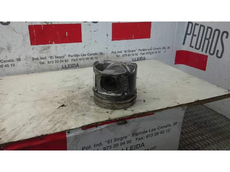 Recambio de piston para renault trafic caja cerrada dci cat referencia OEM IAM   
