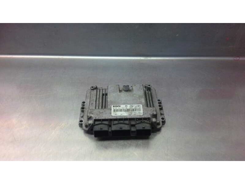 Recambio de centralita motor uce para opel vivaro furgón 2.7t corto referencia OEM IAM  179 