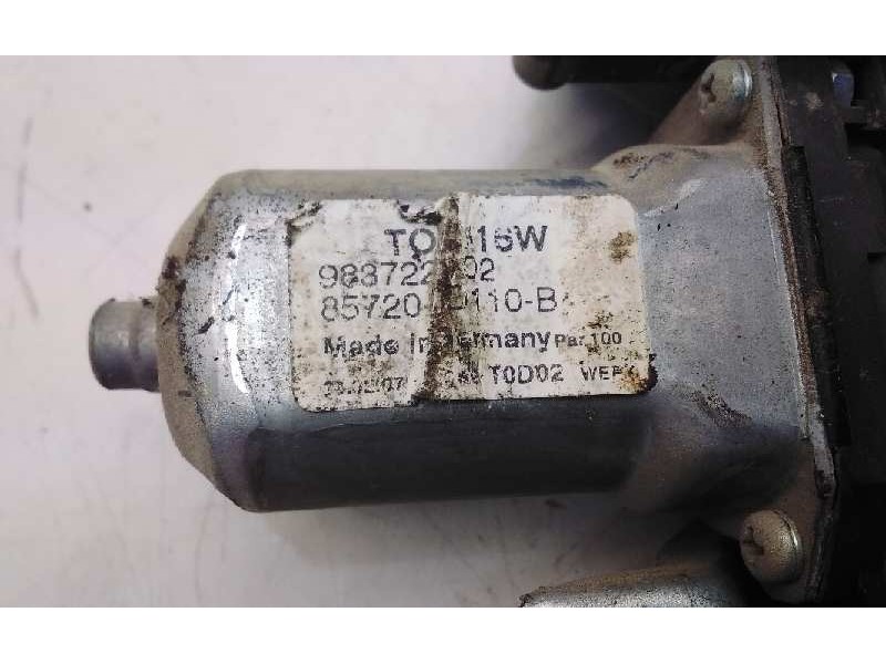 Recambio de elevalunas delantero izquierdo para toyota yaris (ksp9/scp9/nlp9) básico referencia OEM IAM 983722102  