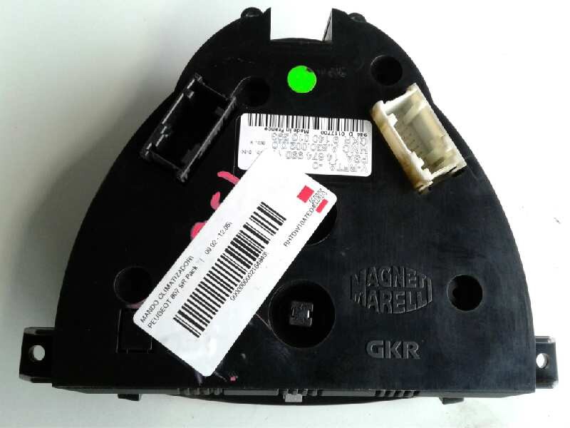 Recambio de mando climatizador para peugeot 807 sr pack referencia OEM IAM 8220WC  