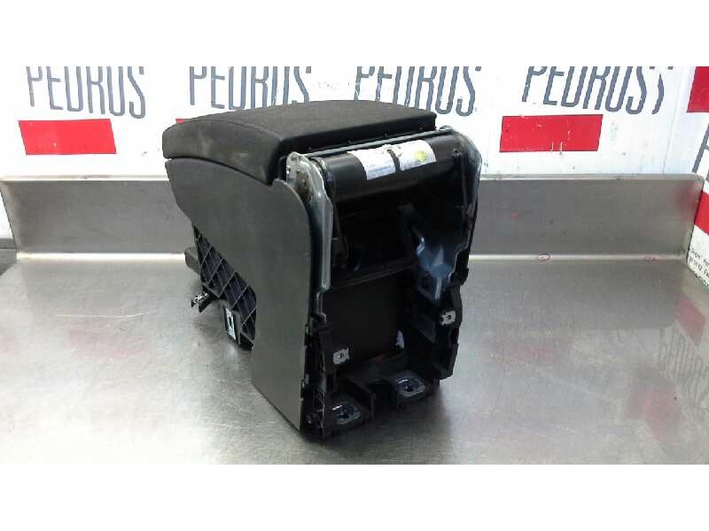 Recambio de reposabrazos para volkswagen passat berlina (3c2) sportline referencia OEM IAM 3CO864207TSM  