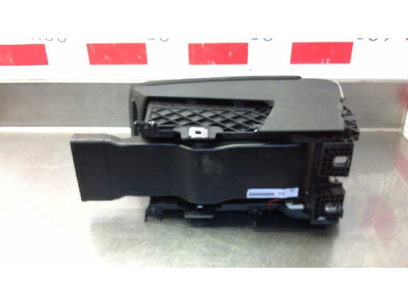 Recambio de reposabrazos para volkswagen passat berlina (3c2) sportline referencia OEM IAM 3CO864207TSM  