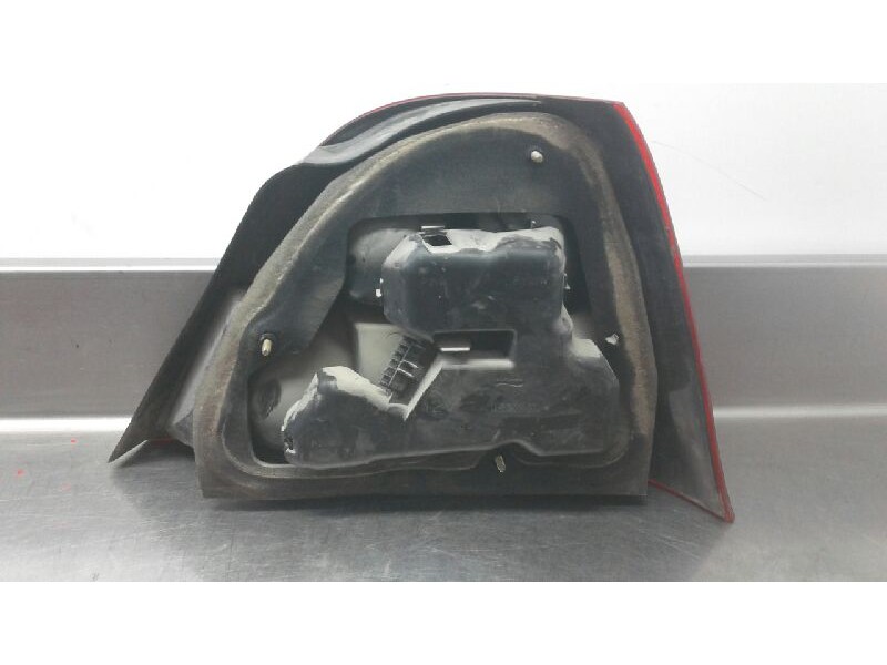 Recambio de piloto trasero izquierdo para mg rover serie 200 (rf) 1.4 16v cat referencia OEM IAM   