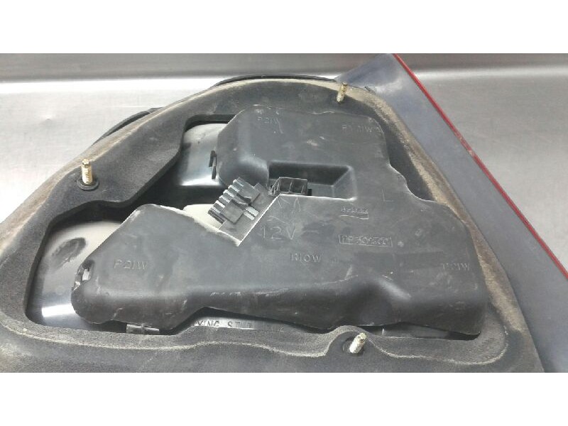 Recambio de piloto trasero izquierdo para mg rover serie 200 (rf) 1.4 16v cat referencia OEM IAM   