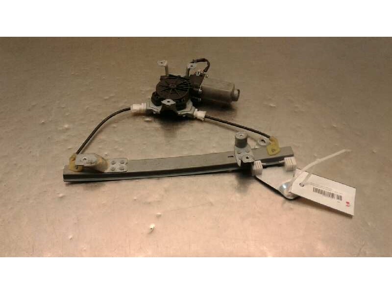 Recambio de elevalunas trasero derecho para nissan qashqai (j10) tekna sport referencia OEM IAM 402190A 1258342T12 