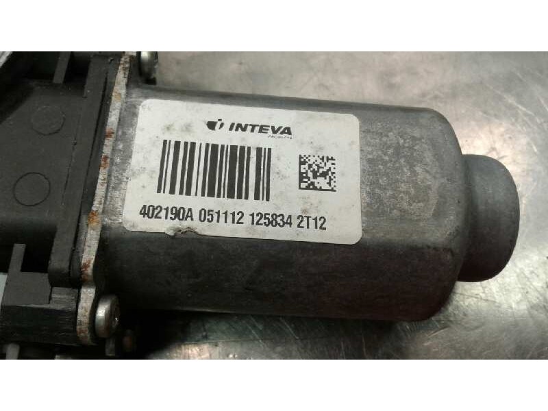 Recambio de elevalunas trasero derecho para nissan qashqai (j10) tekna sport referencia OEM IAM 402190A 1258342T12 