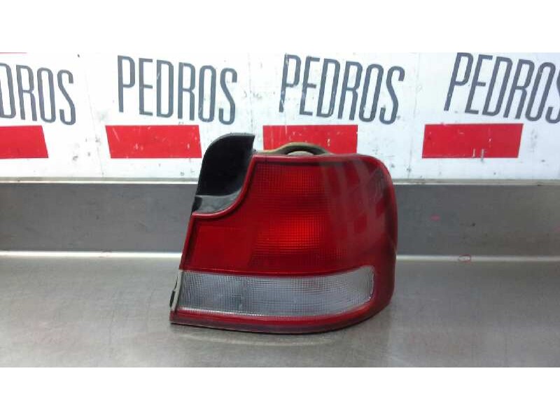 Recambio de piloto trasero derecho para hyundai lantra (j1) 1.8 16v cat referencia OEM IAM   