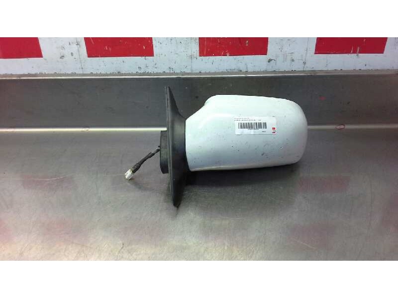 Recambio de retrovisor izquierdo para hyundai lantra (j1) 1.8 16v cat referencia OEM IAM   
