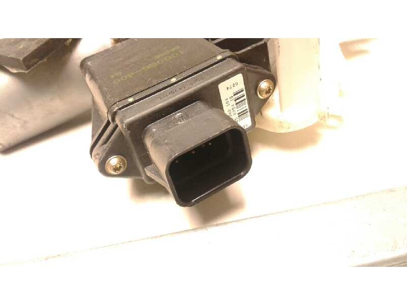 Recambio de elevalunas trasero izquierdo para mitsubishi space star (dg0) 1900 di-d referencia OEM IAM MR503577  