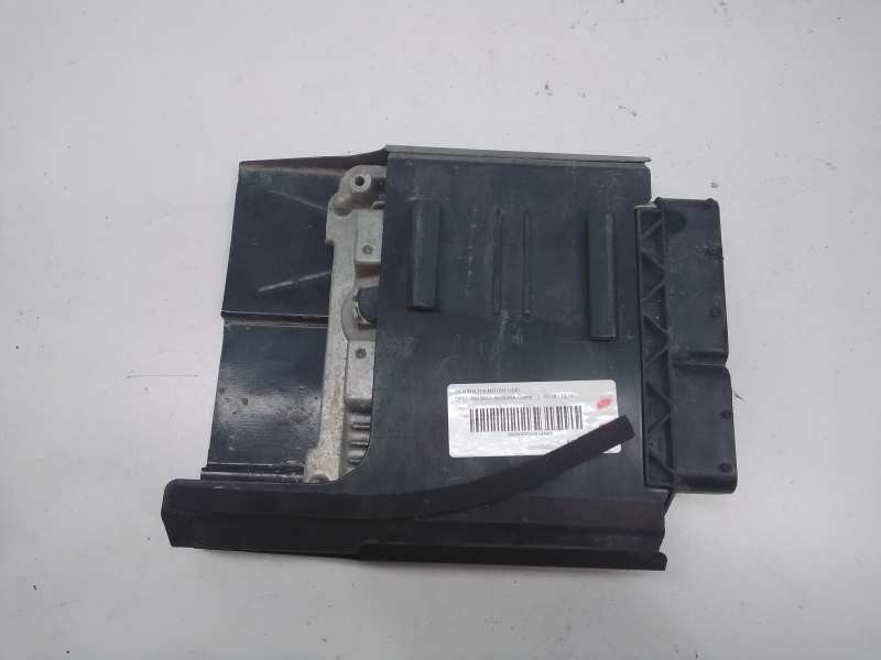 Recambio de centralita motor uce para opel insignia berlina cosmo referencia OEM IAM GM13243602  